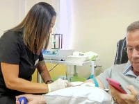 AMA Nurse Chan initiating the IV line for a patient preparing to receive an Ozone Therapy treatment.