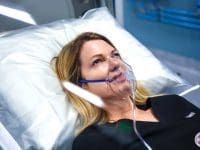 female-patient-relaxing-in-hyperbaric-oxygen-chamber-ama-regenerative-medicine